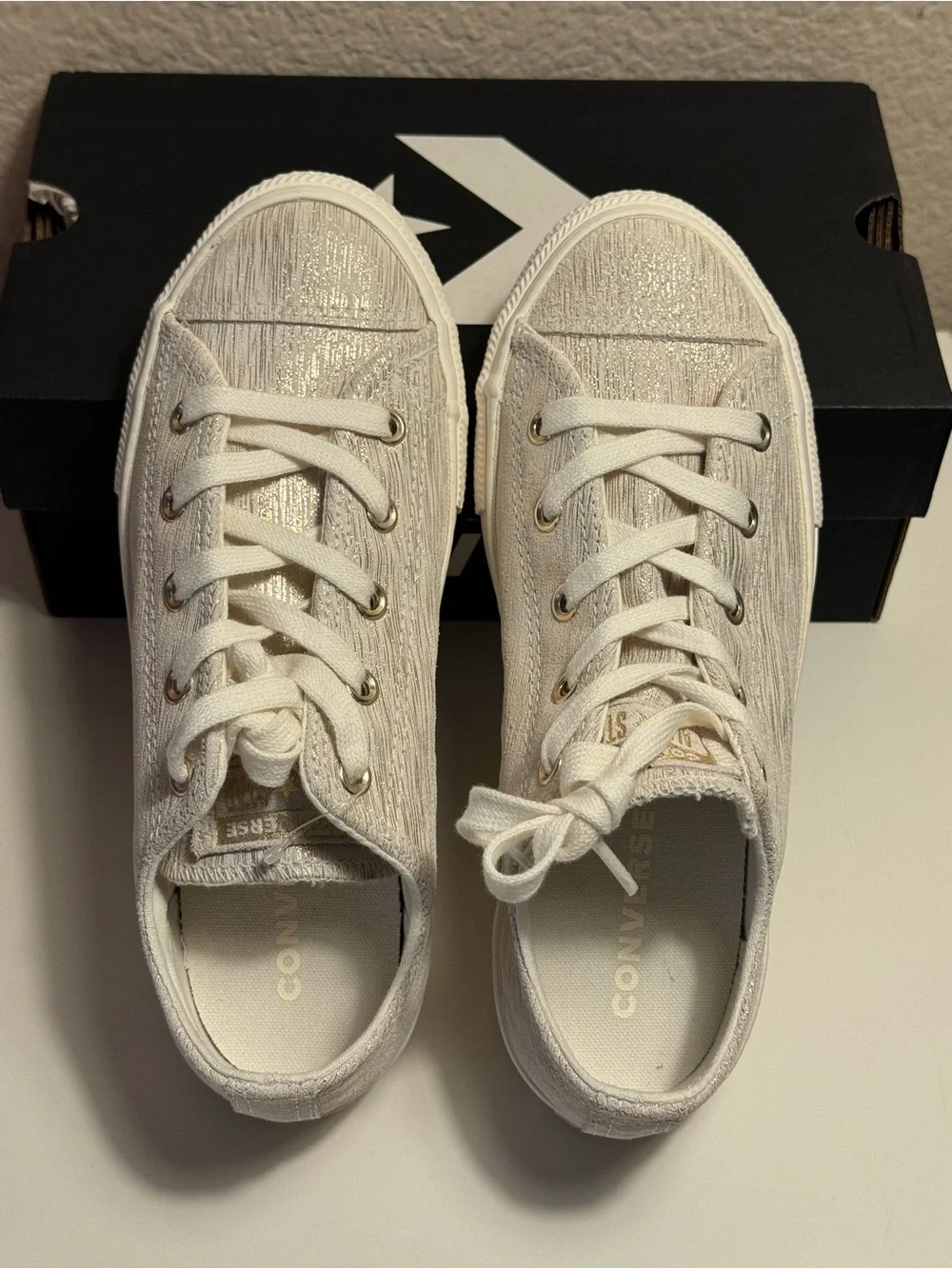 Converse Chuck Taylor All Star OX Egret Metallic Youth 3 363092C New in box